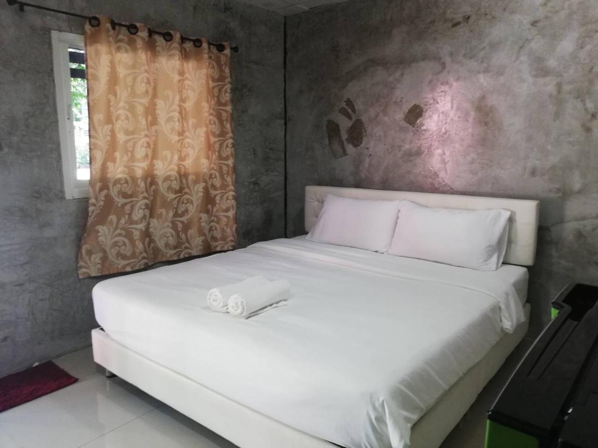Banrimkhao Pakchong Villa Bagian luar foto