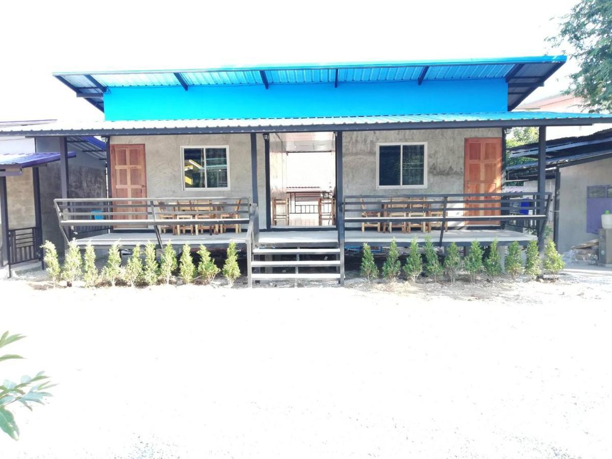 Banrimkhao Pakchong Villa Bagian luar foto