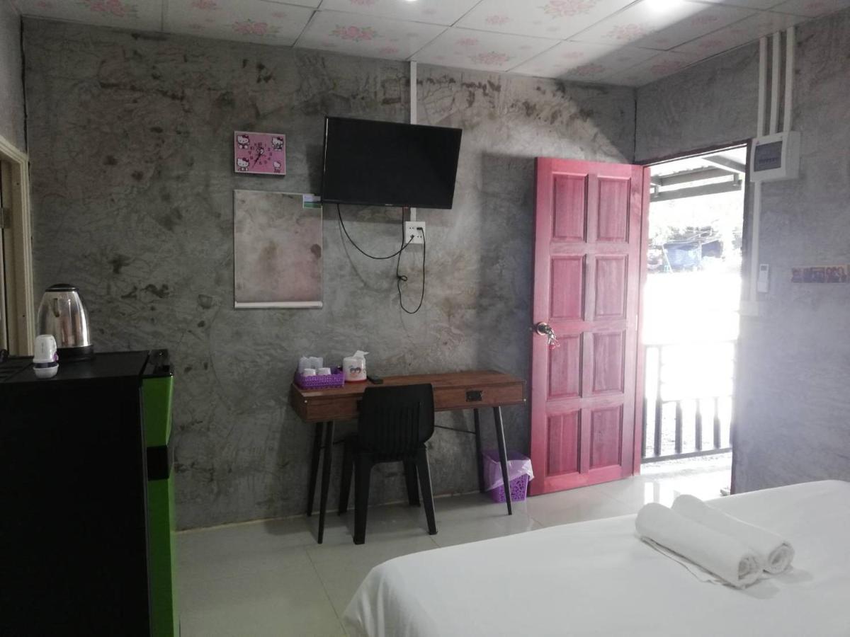 Banrimkhao Pakchong Villa Bagian luar foto