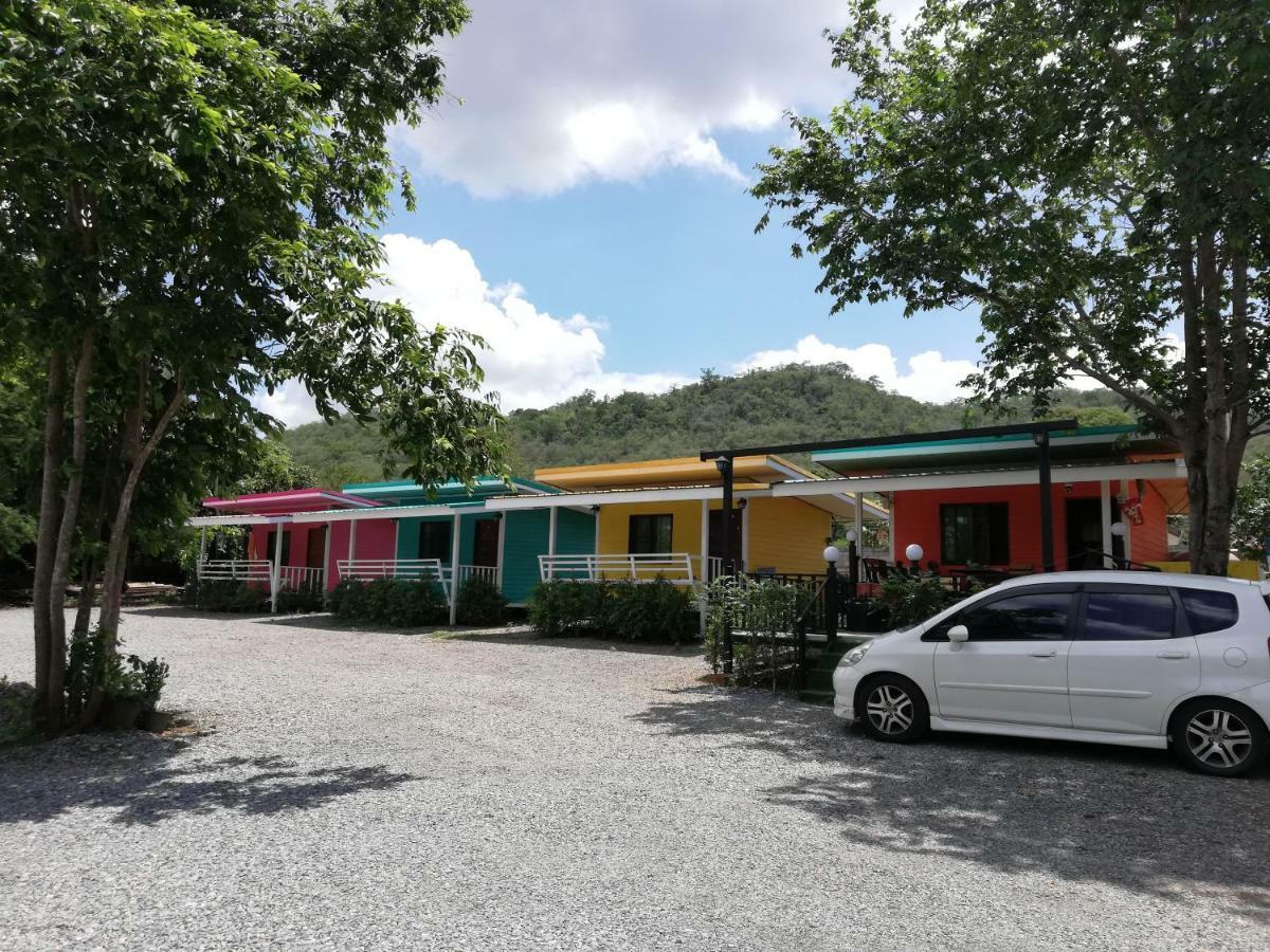 Banrimkhao Pakchong Villa Bagian luar foto